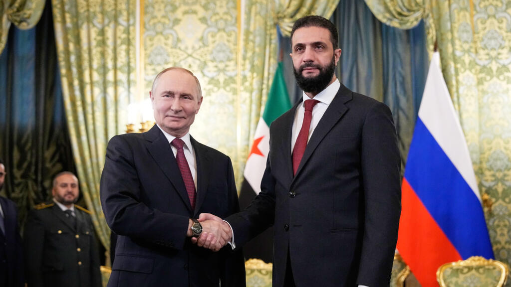 En su primer encuentro con Putin, el presidente sirio promete honrar los acuerdos previos entre ambos países