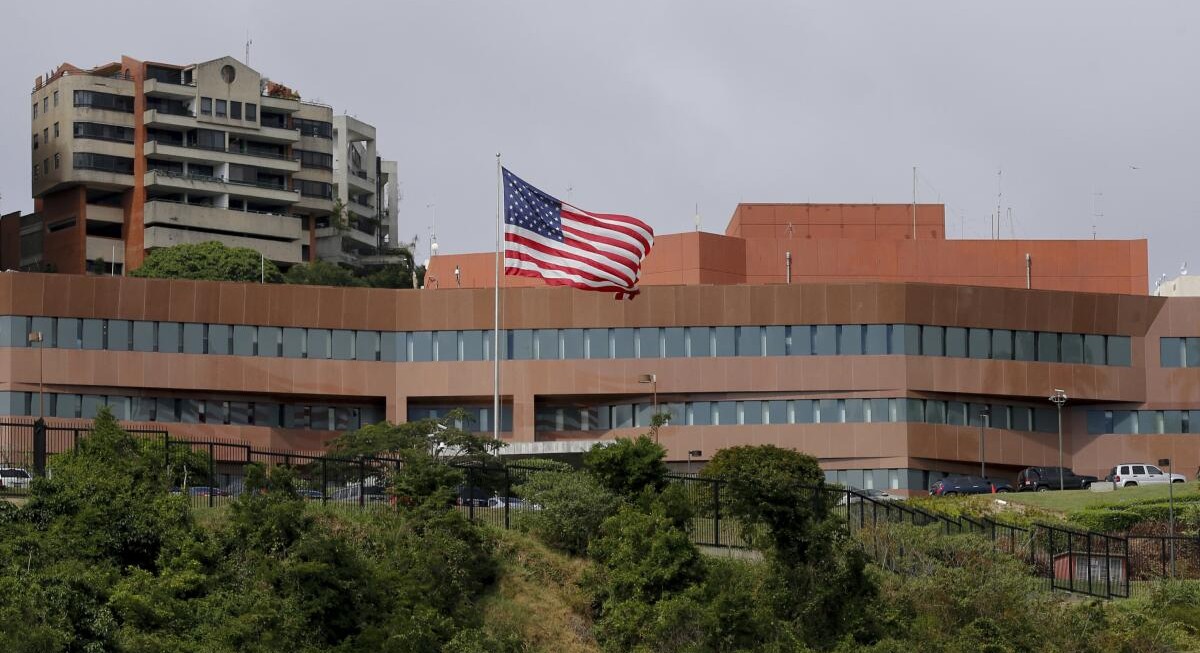 Venezuela advierte sobre presunta amenaza contra la Embajada de EE.UU. en Caracas