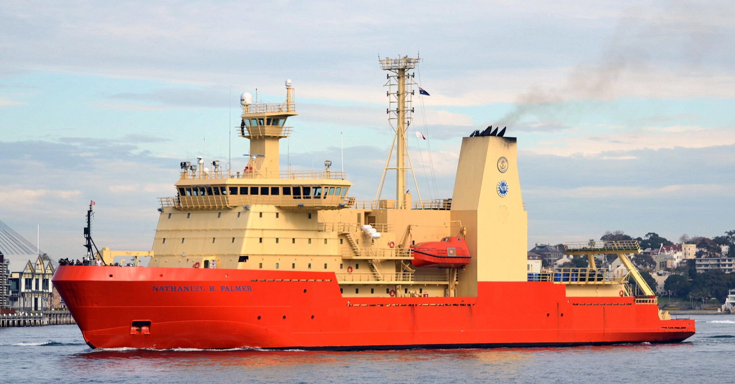 Oportunidad para Argentina: Estados Unidos retira sus dos buques científicos antárticos de Punta Arenas tras tres décadas de operaciones