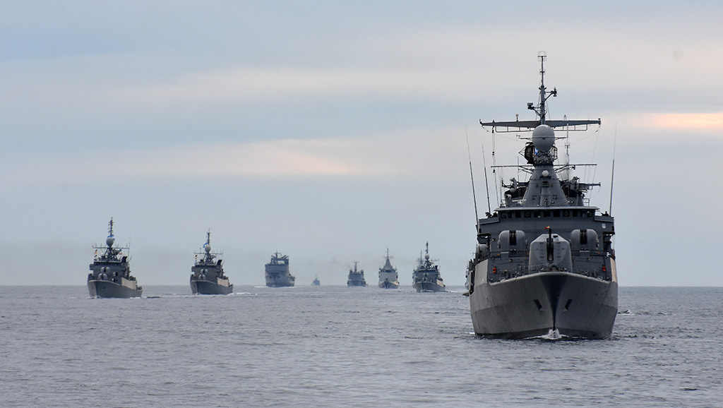 La Frontera Azul. Militarización del Atlántico Sur y la nueva competencia por el poder marítimo